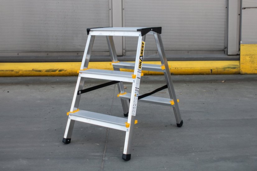 Hliníkové schůdky oboustranné, 2x3 stupně, 2,2 m, max. zátěž 150 kg