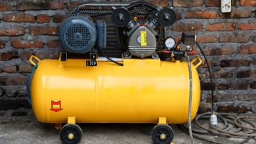 Jaký olej do kompresoru? Správná volba pro dlouhou životnost a efektivní výkon