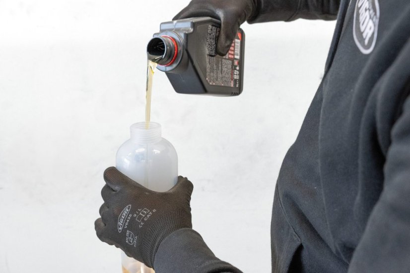 Ruční plnička převodovek, objem 1,2 l, Vigor - V4368